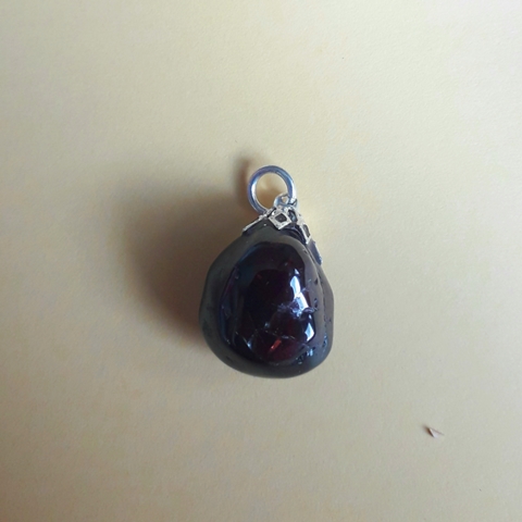 Garnet pendant